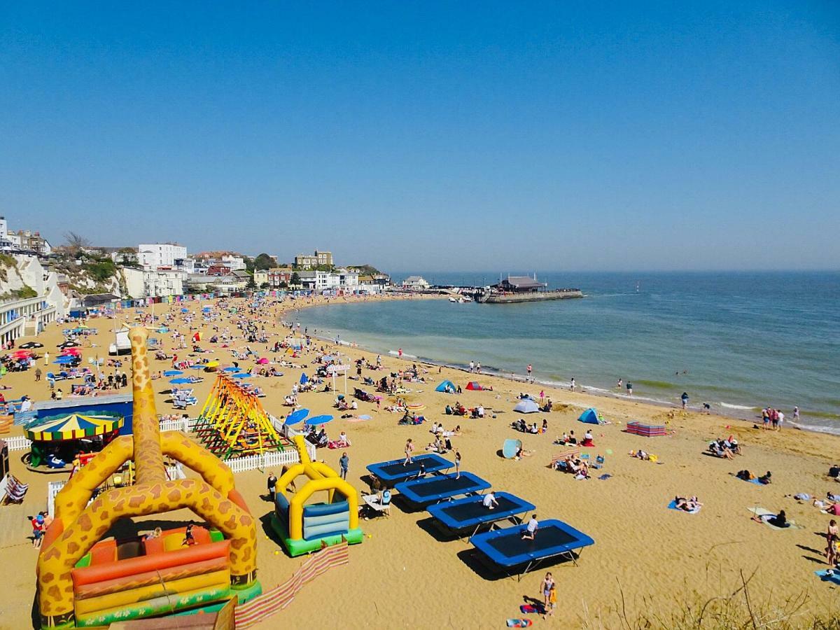 Beach Retreat Broadstairs Bagian luar foto